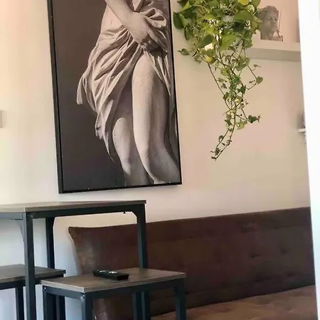 Casa Begonie, “good Vibes” ローマ